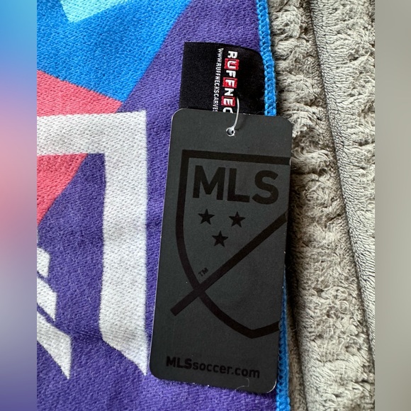 LAFC Equality Scarf NWT - Picture 3 of 4